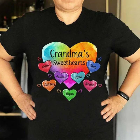 Colorful Heart Print Grandma Auntie Mom, Sweet Heart Kids' Names Personalized T-shirt